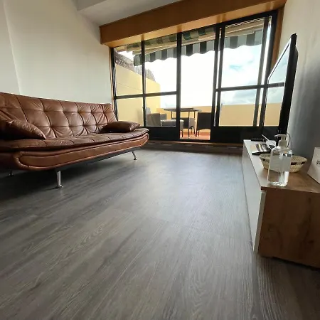 Apartment Oktheway Montrove Terrace